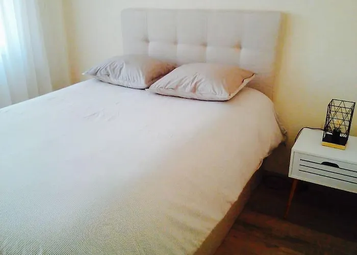 2 Bed In Appartement